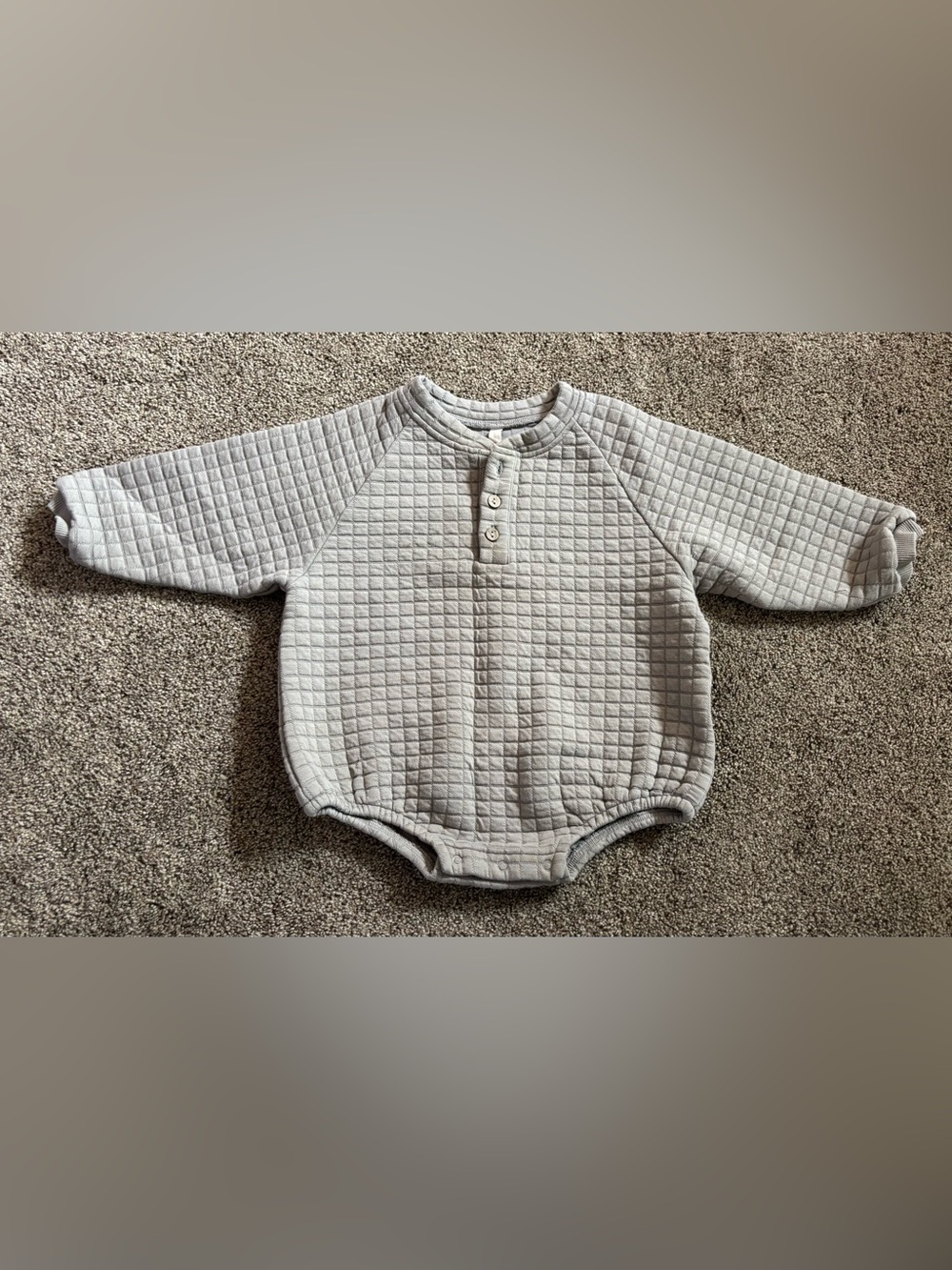 Quincy Mae Quilted Henley Romper in Gray